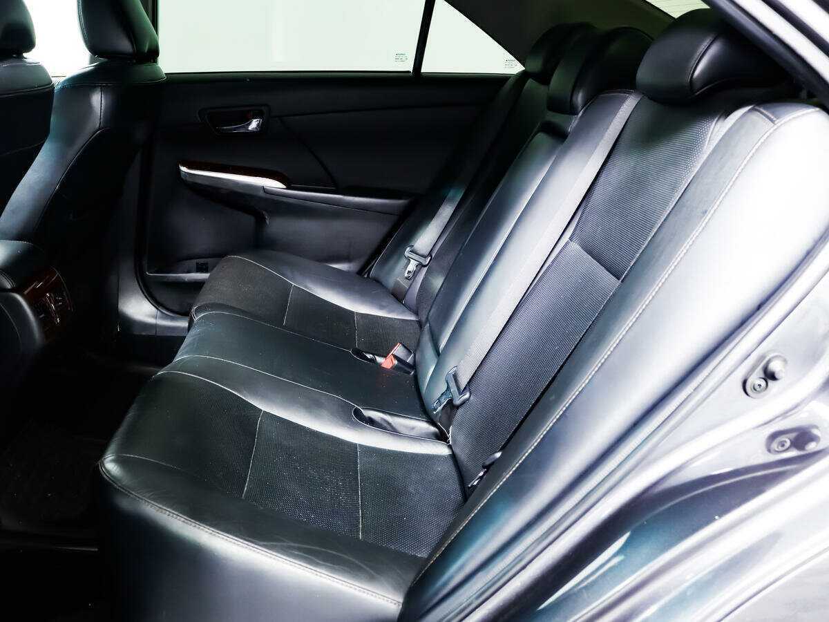 Купить Toyota Camry с пробегом. Фото: #9
