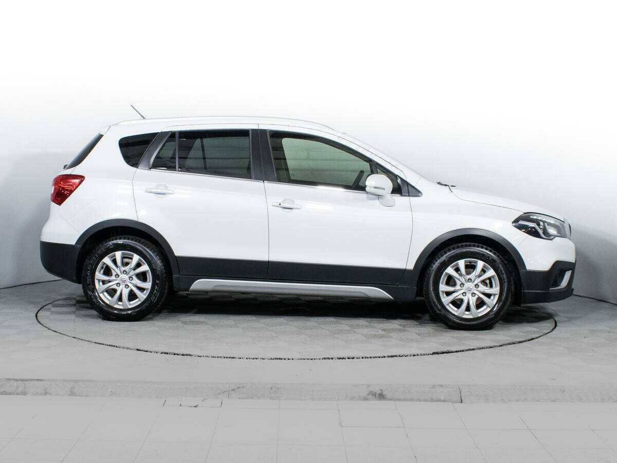 Купить Suzuki SX4 с пробегом. Фото: #3