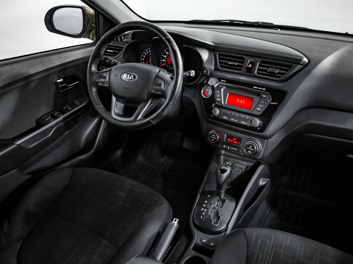 Купить Kia Rio с пробегом. Фото: #5