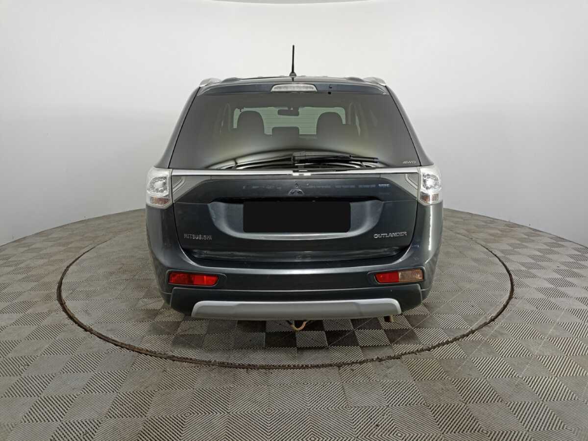 Купить Mitsubishi Outlander с пробегом. Фото: #5
