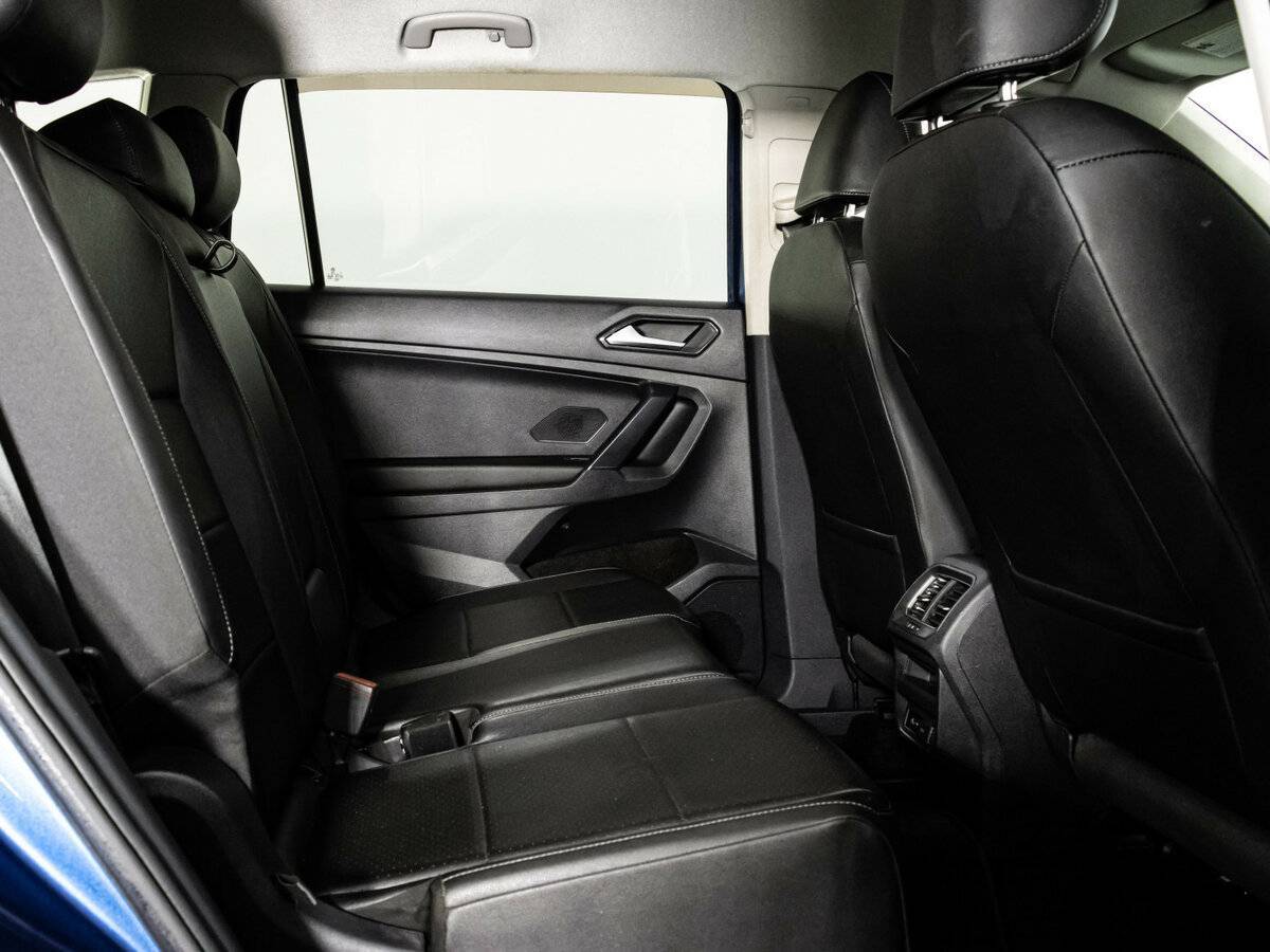 Купить Volkswagen Tiguan с пробегом. Фото: #17