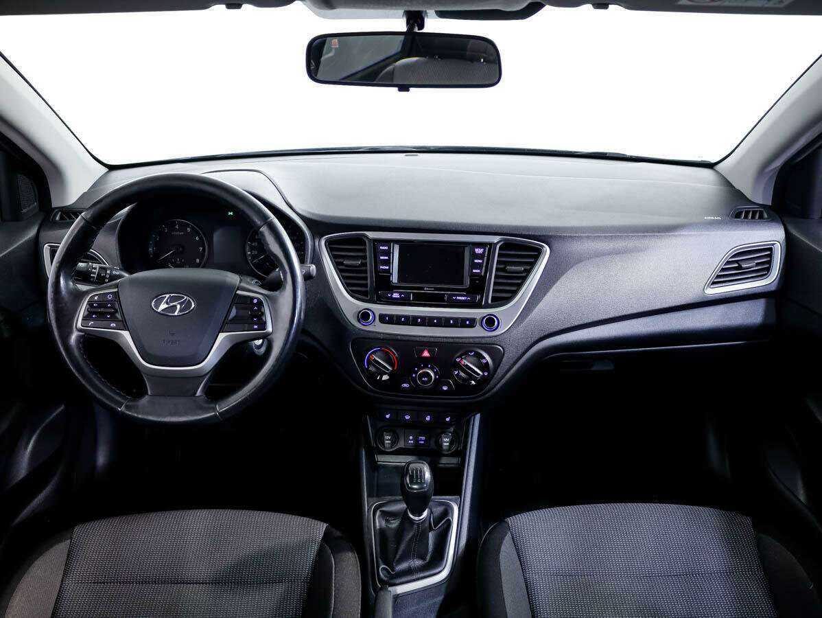 Купить Hyundai Solaris с пробегом. Фото: #8