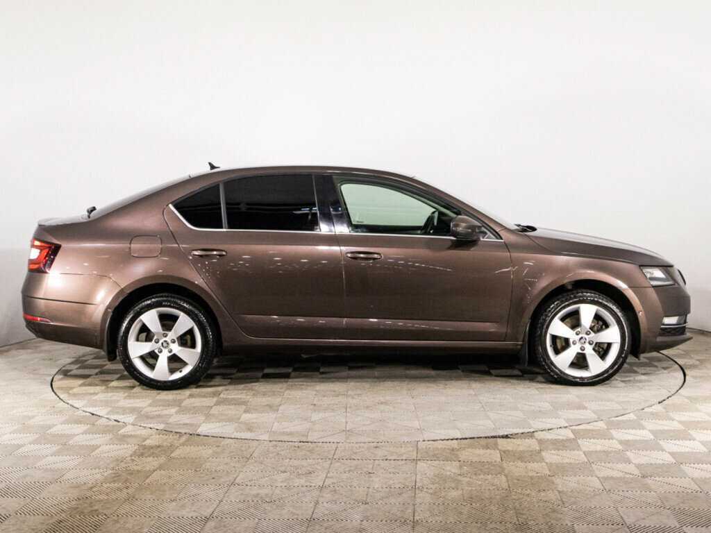 Купить Skoda Octavia с пробегом. Фото: #3