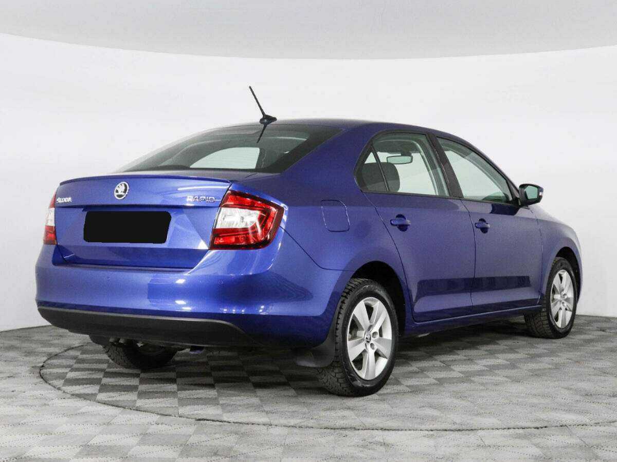 Купить Skoda Rapid с пробегом. Фото: #4