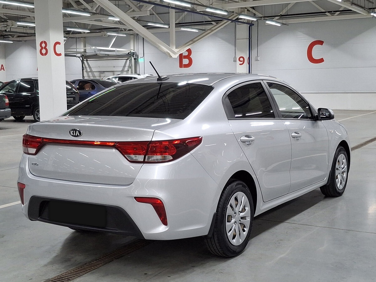 Купить Kia Rio с пробегом. Фото: #4