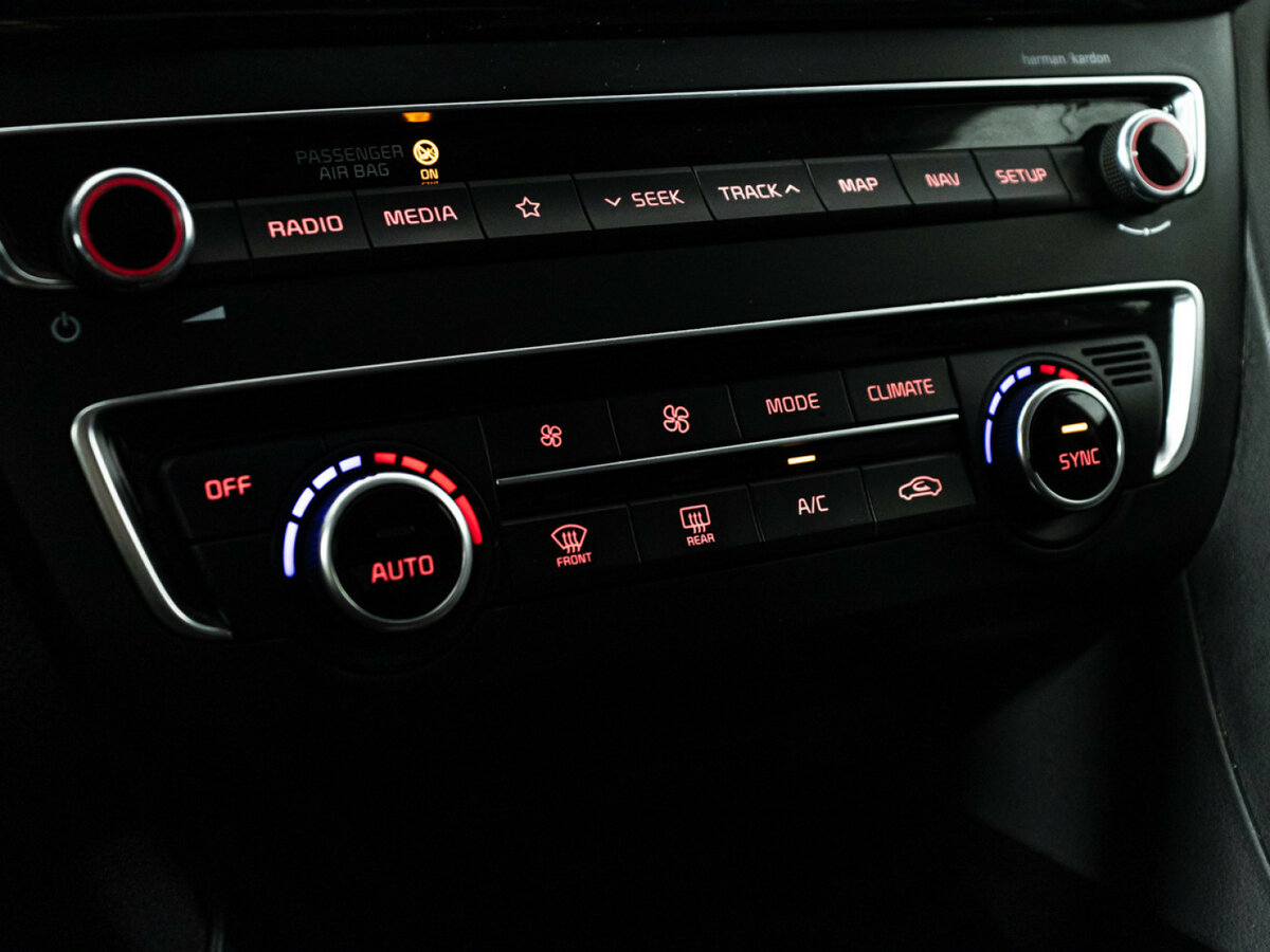 Купить Kia Optima с пробегом. Фото: #18