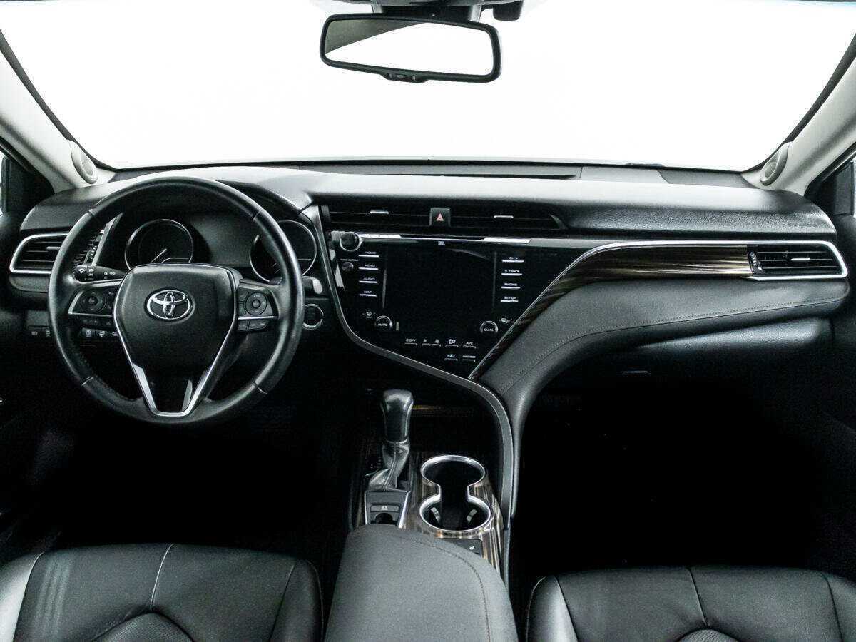 Купить Toyota Camry с пробегом. Фото: #12