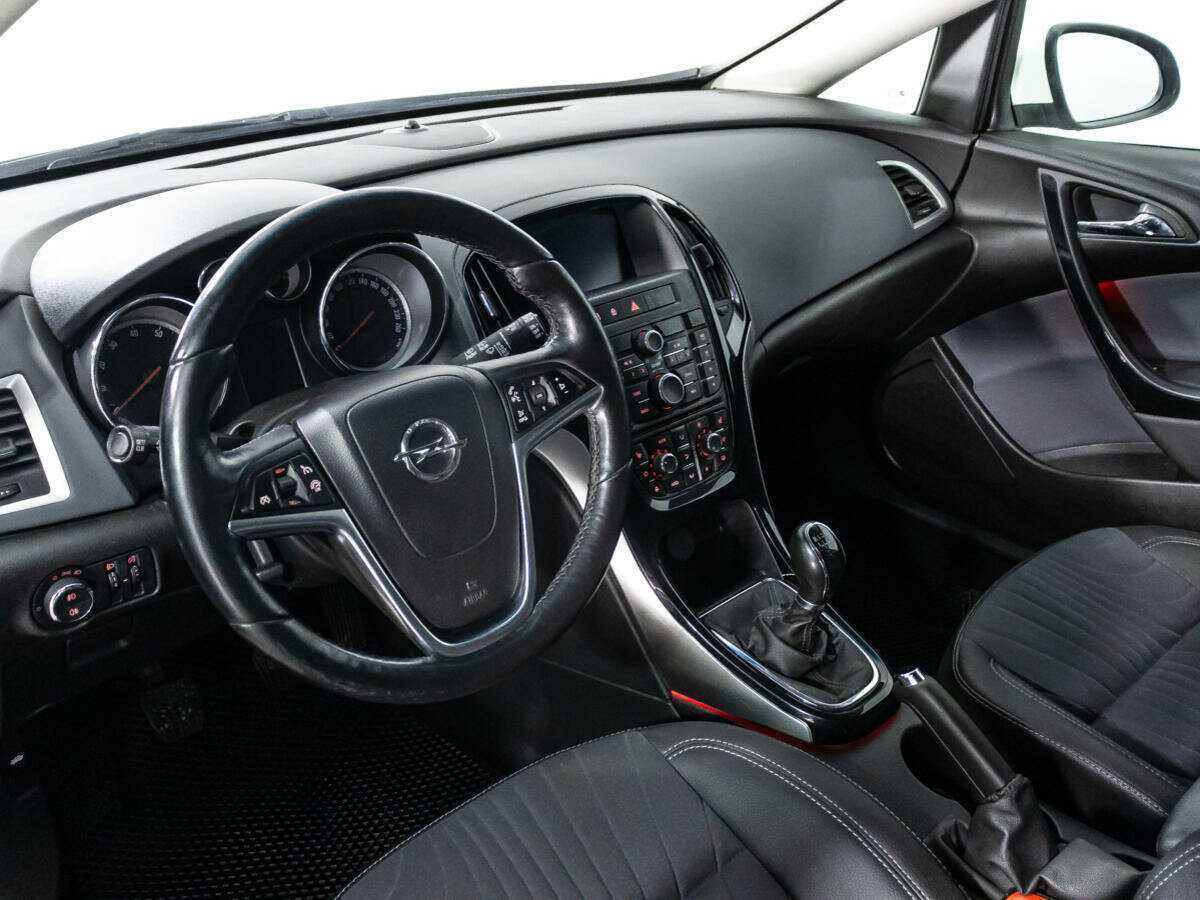 Купить Opel Astra с пробегом. Фото: #10