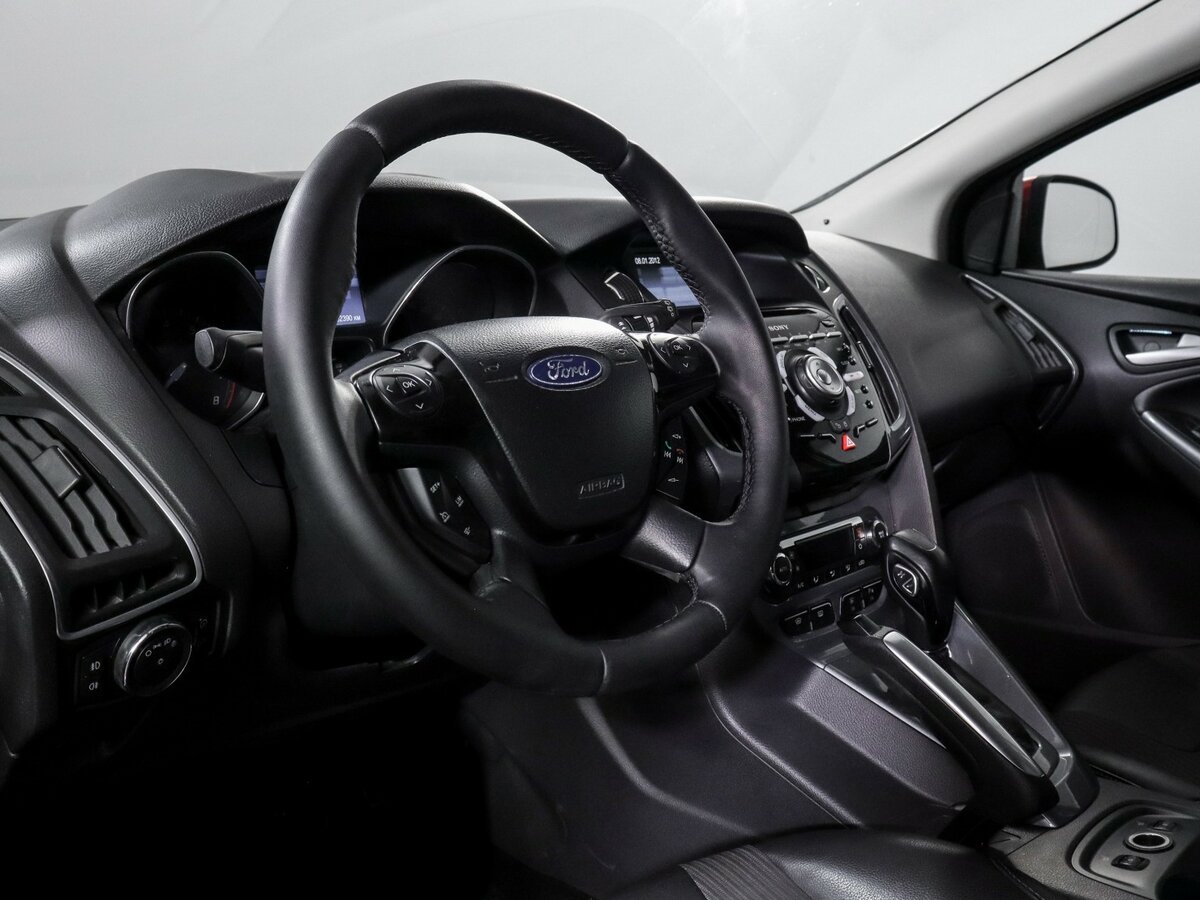 Купить Ford Focus с пробегом. Фото: #10