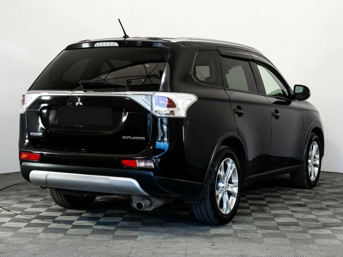 Купить Mitsubishi Outlander с пробегом. Фото: #3