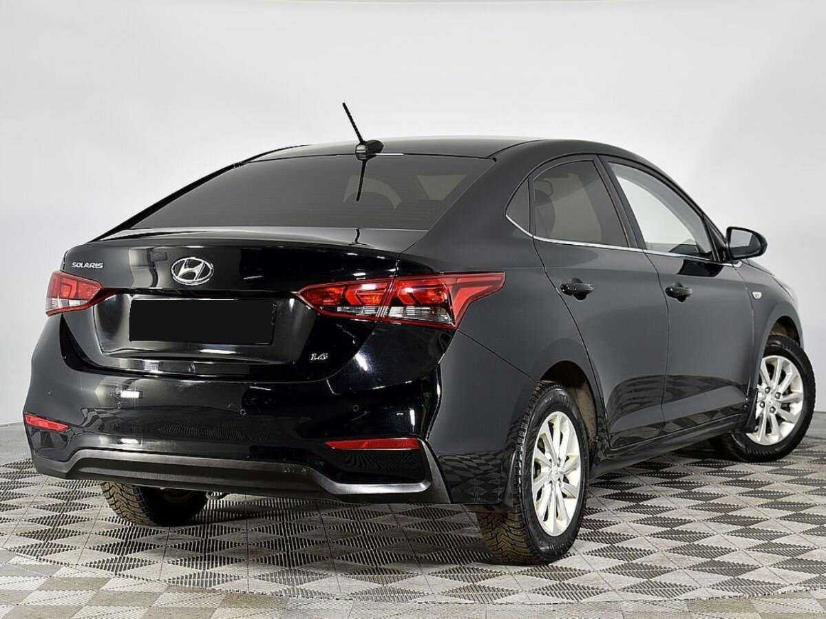Купить Hyundai Solaris с пробегом. Фото: #1