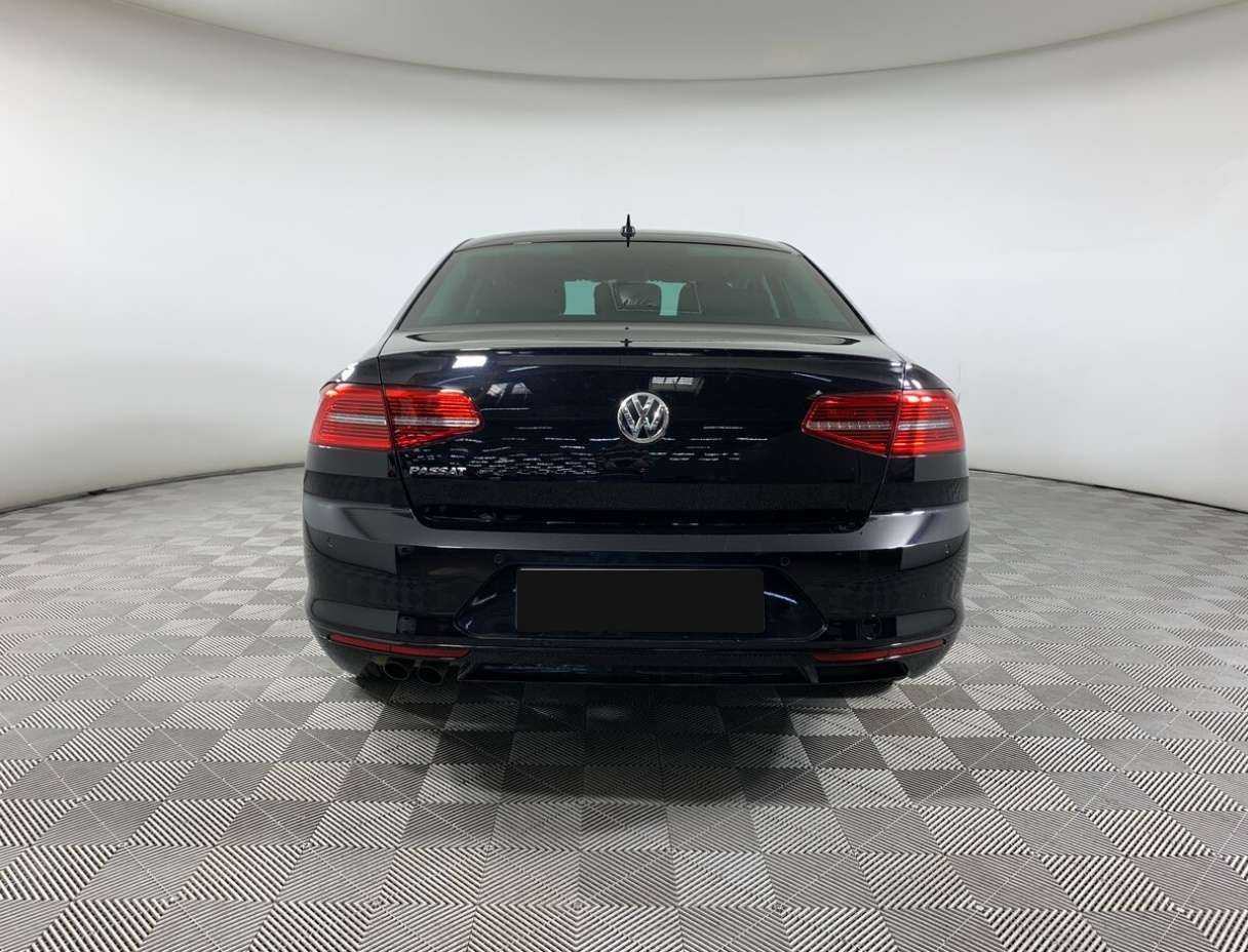 Купить Volkswagen Passat с пробегом. Фото: #5