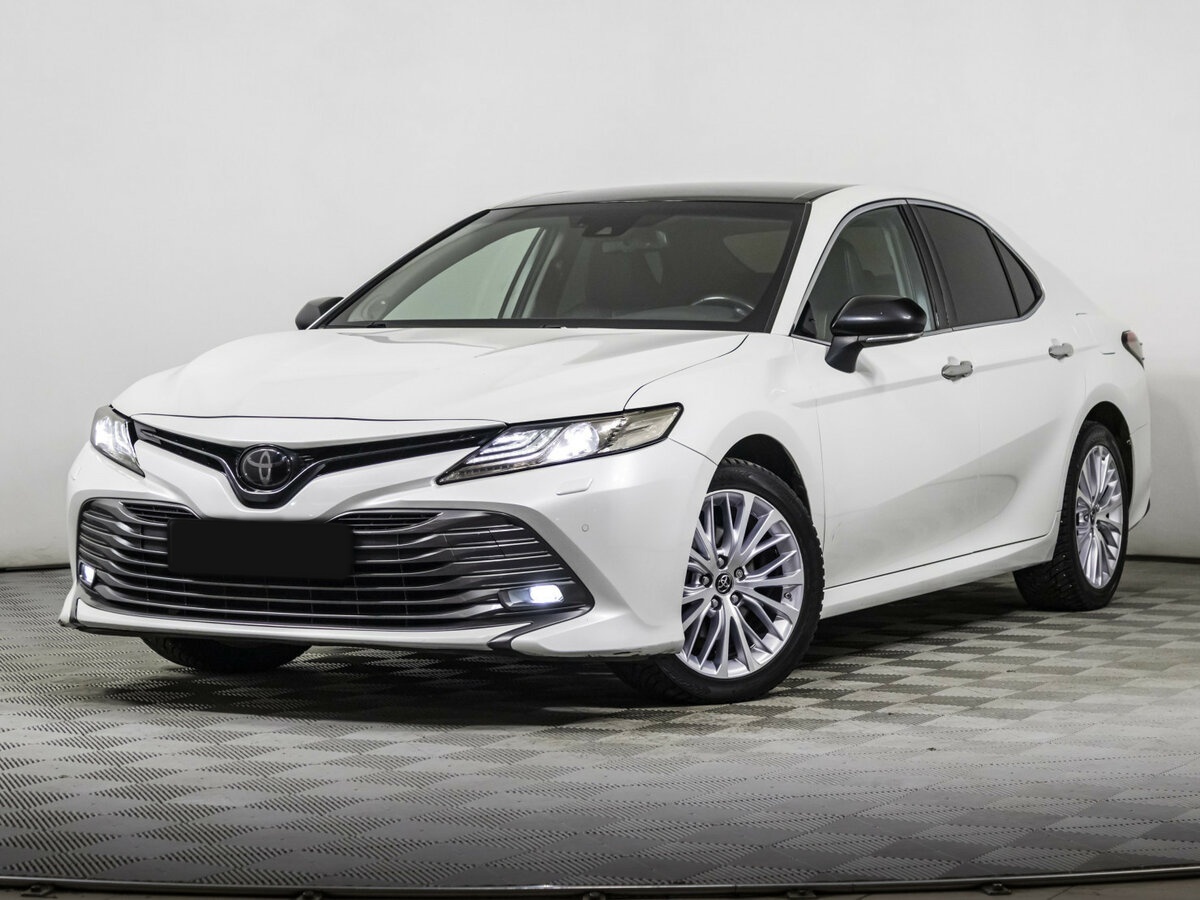 Купить Toyota Camry с пробегом. Посмотреть фото