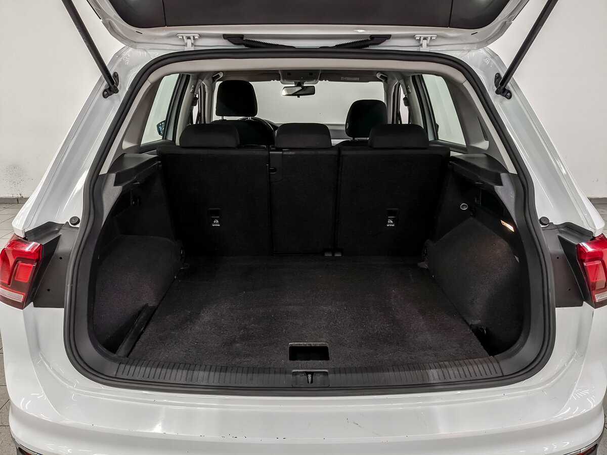 Купить Volkswagen Tiguan с пробегом. Фото: #9