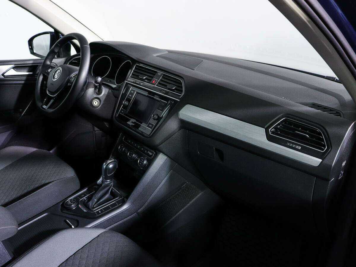 Купить Volkswagen Tiguan с пробегом. Фото: #6
