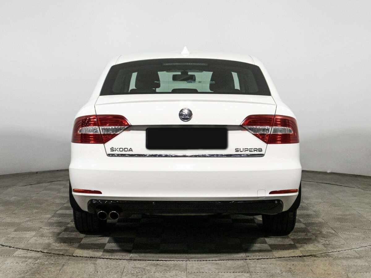 Купить Skoda Superb с пробегом. Фото: #5