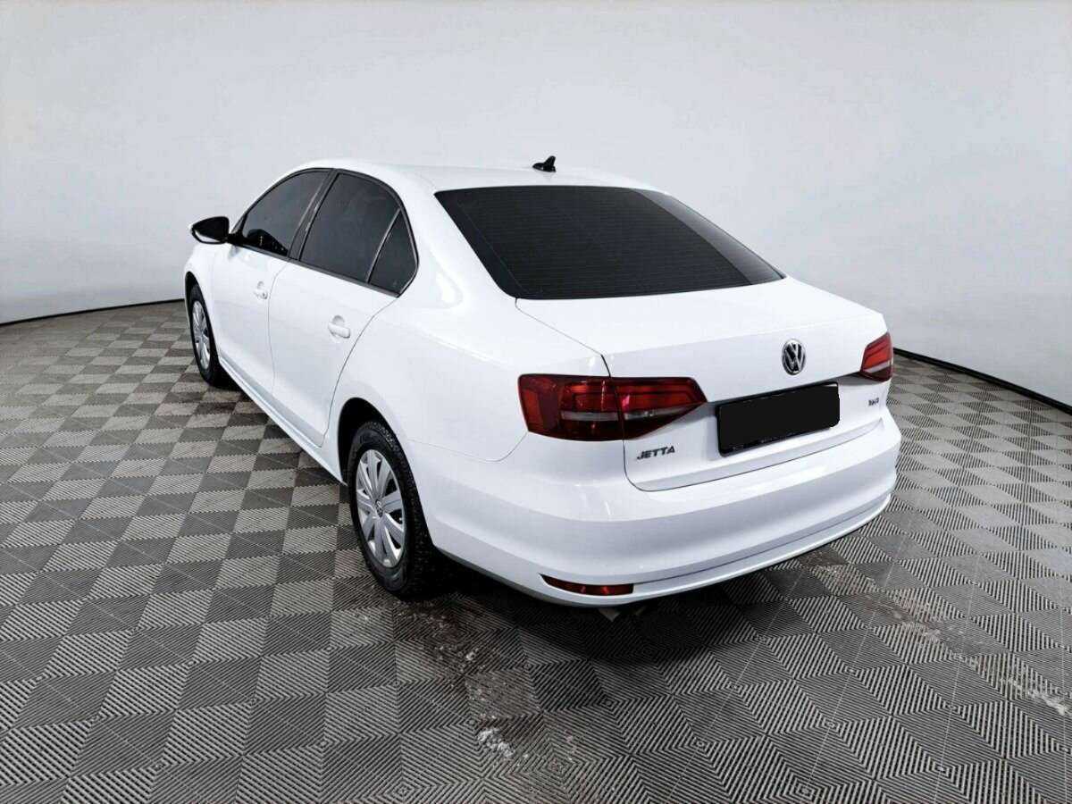 Купить Volkswagen Jetta с пробегом. Фото: #6