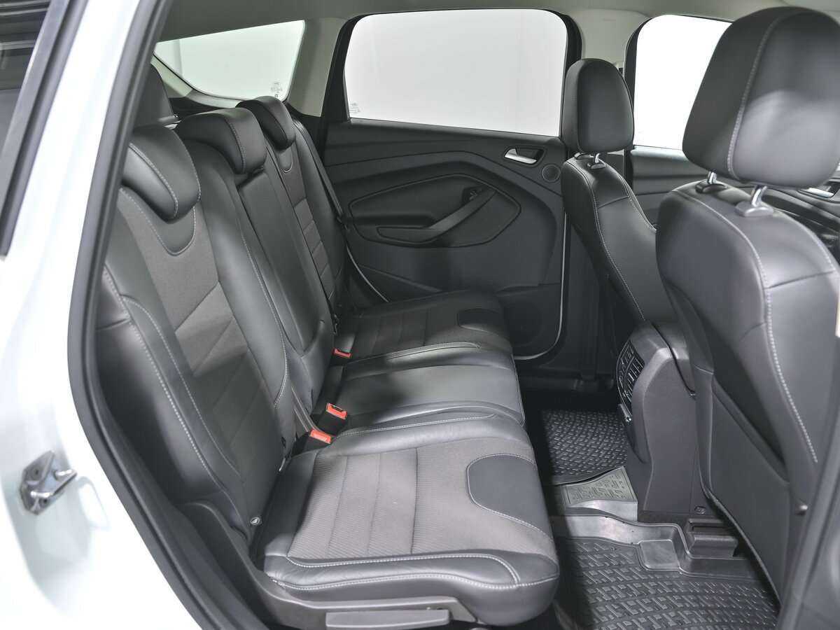 Купить Ford Kuga с пробегом. Фото: #15