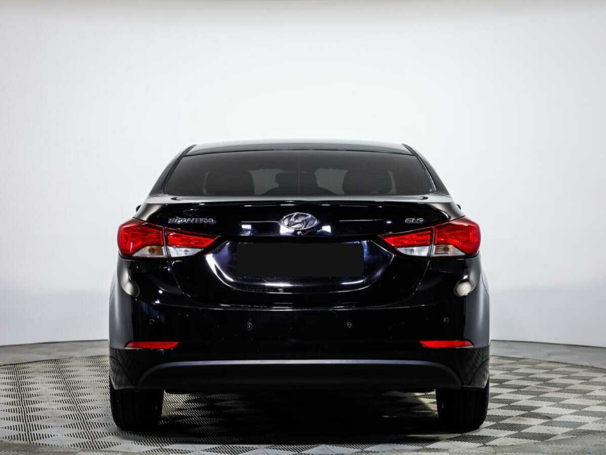 Купить Hyundai Elantra с пробегом. Фото: #4