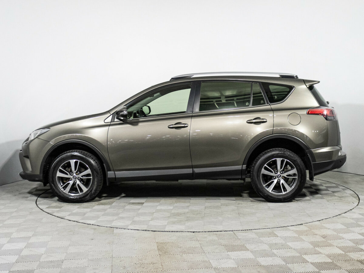 Купить Toyota RAV4 с пробегом. Фото: #7