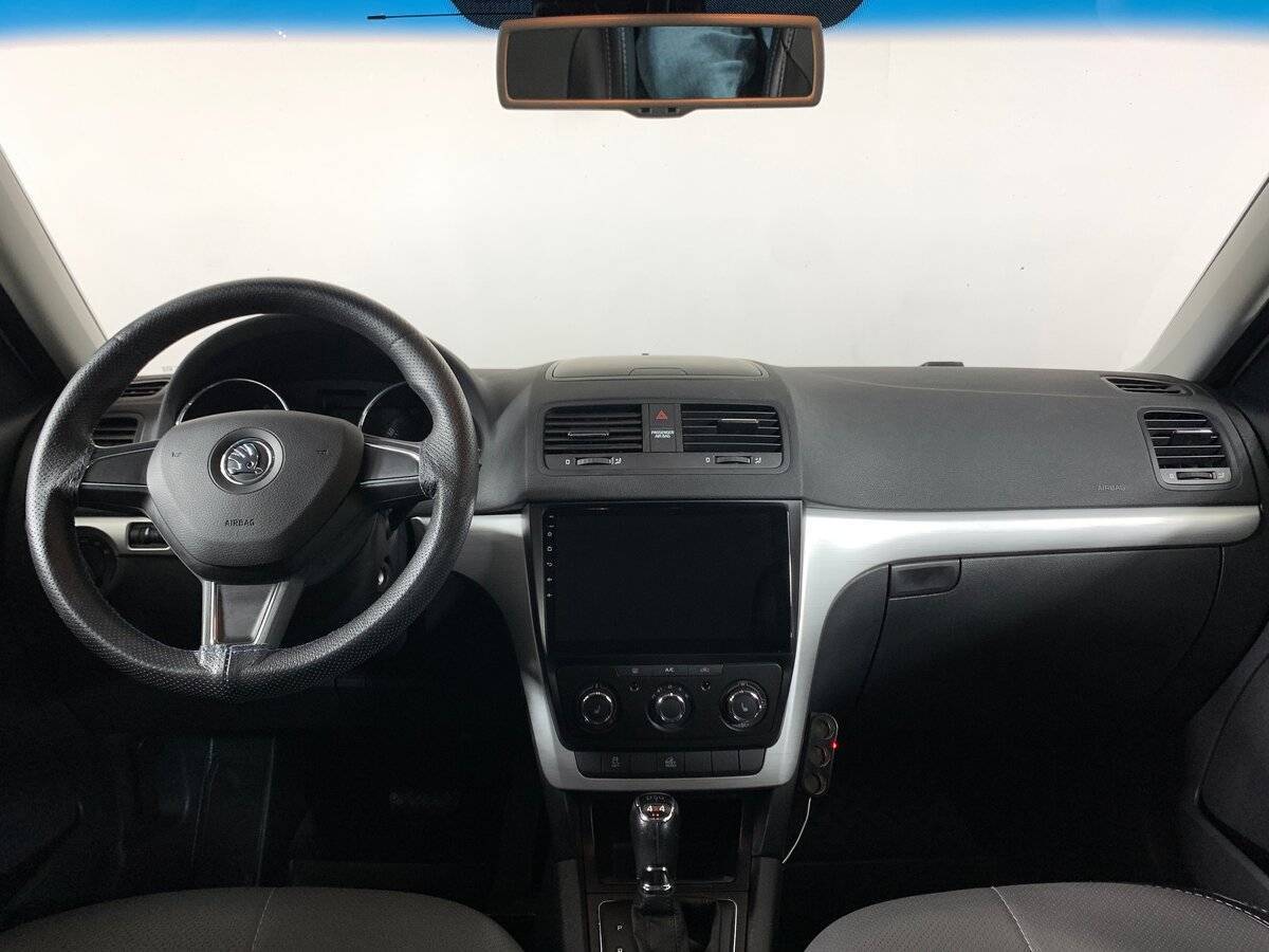 Купить Skoda Yeti с пробегом. Фото: #11