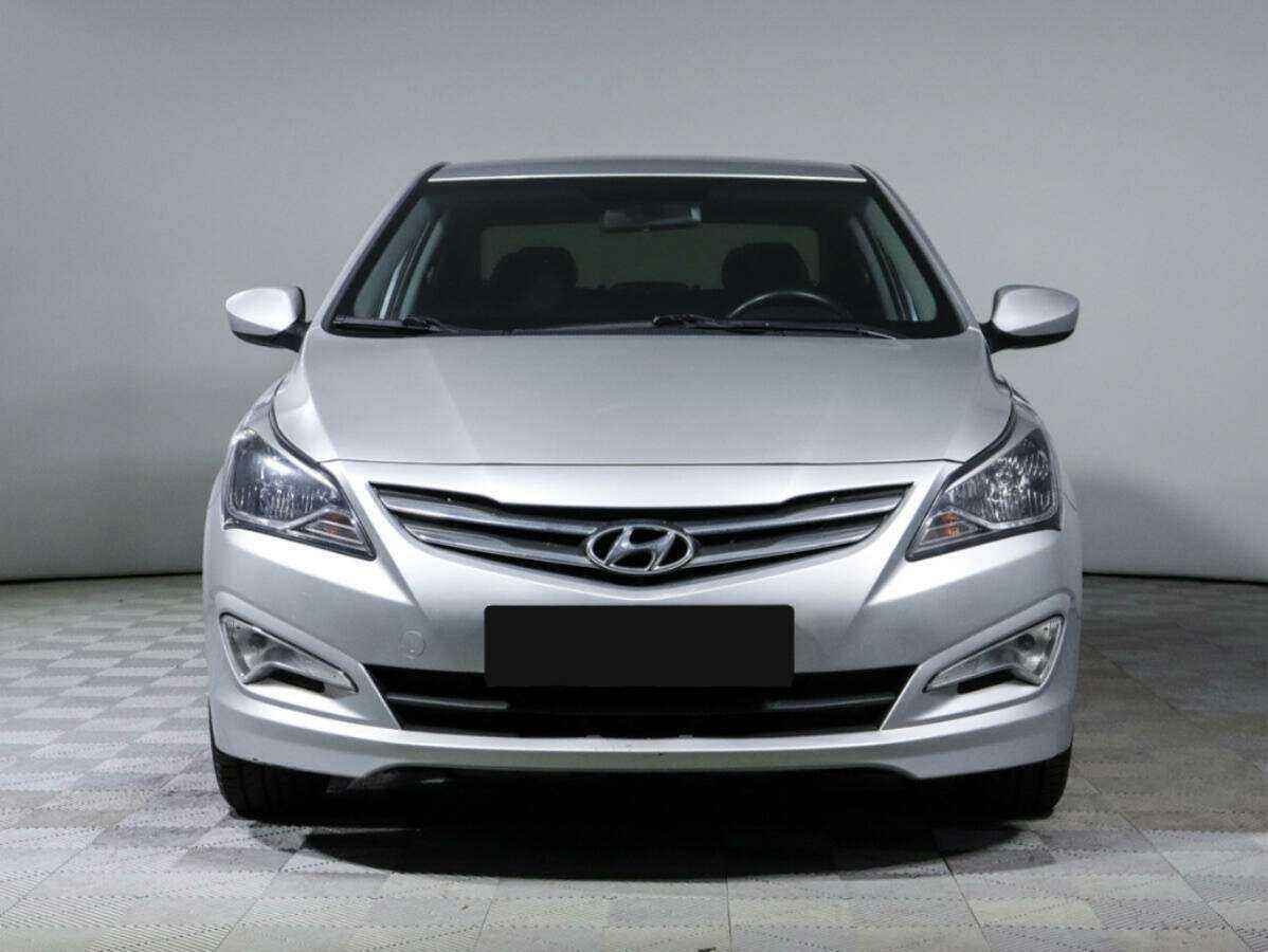 Купить Hyundai Solaris с пробегом. Фото: #1