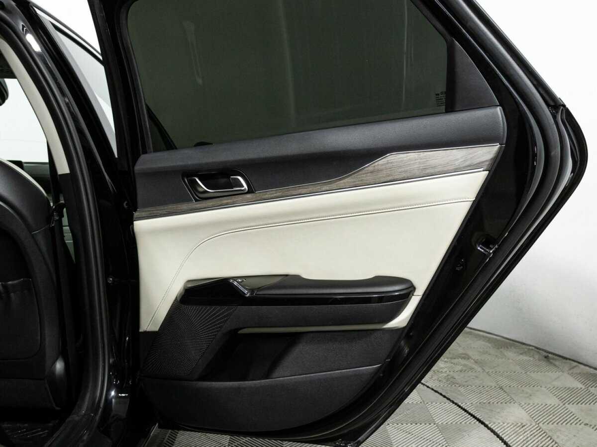 Купить Kia K5 с пробегом. Фото: #29