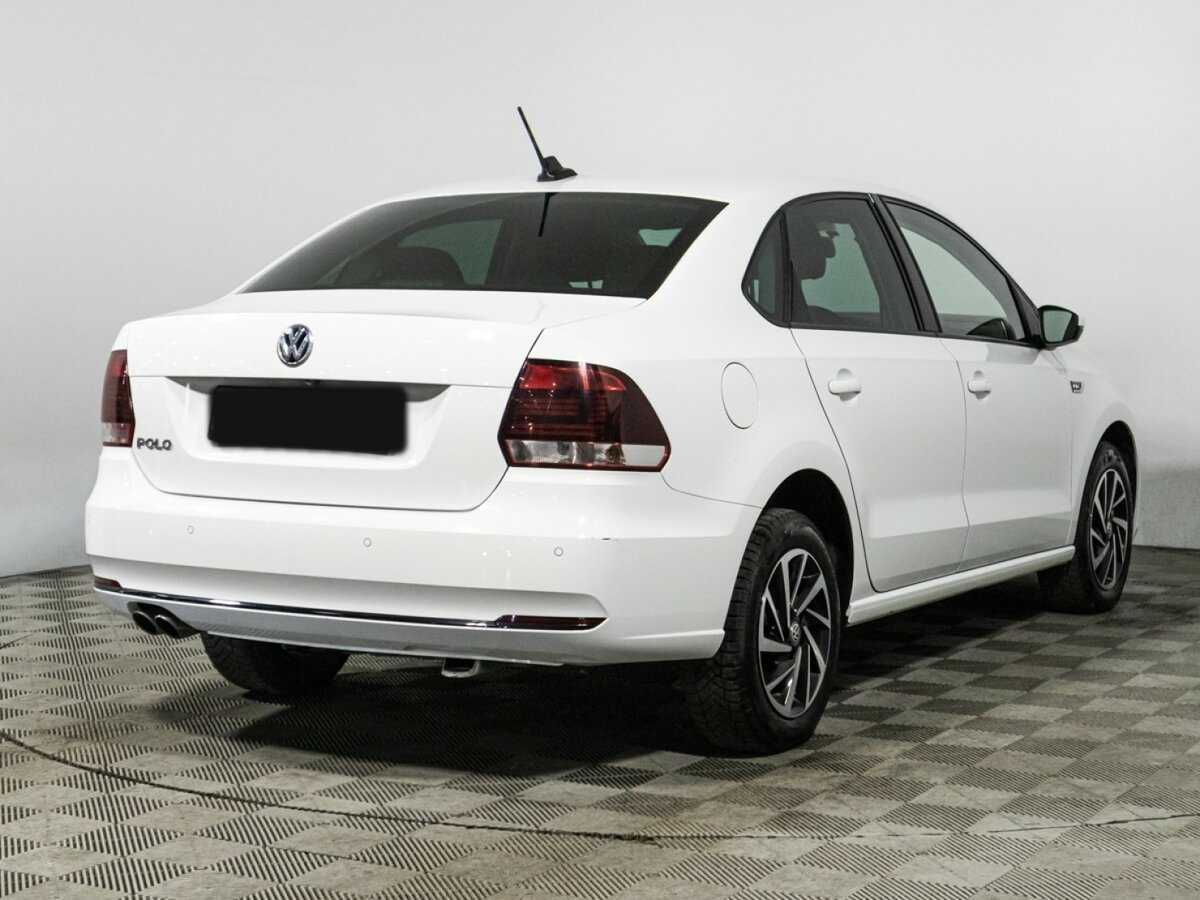 Купить Volkswagen Polo с пробегом. Фото: #4