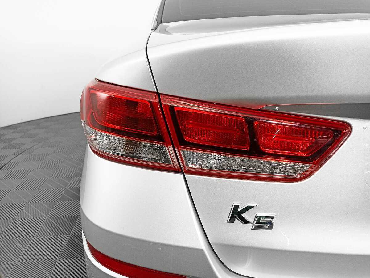 Купить Kia K5 с пробегом. Фото: #6