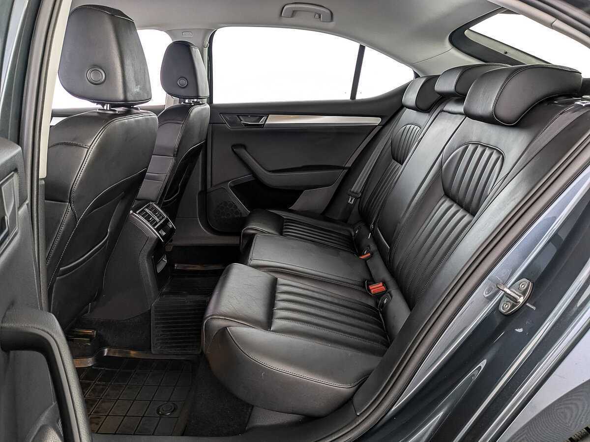 Купить Skoda Superb с пробегом. Фото: #15