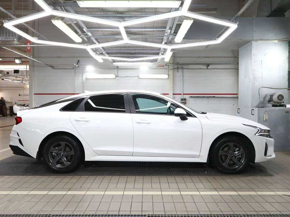 Купить Kia K5 с пробегом. Фото: #11