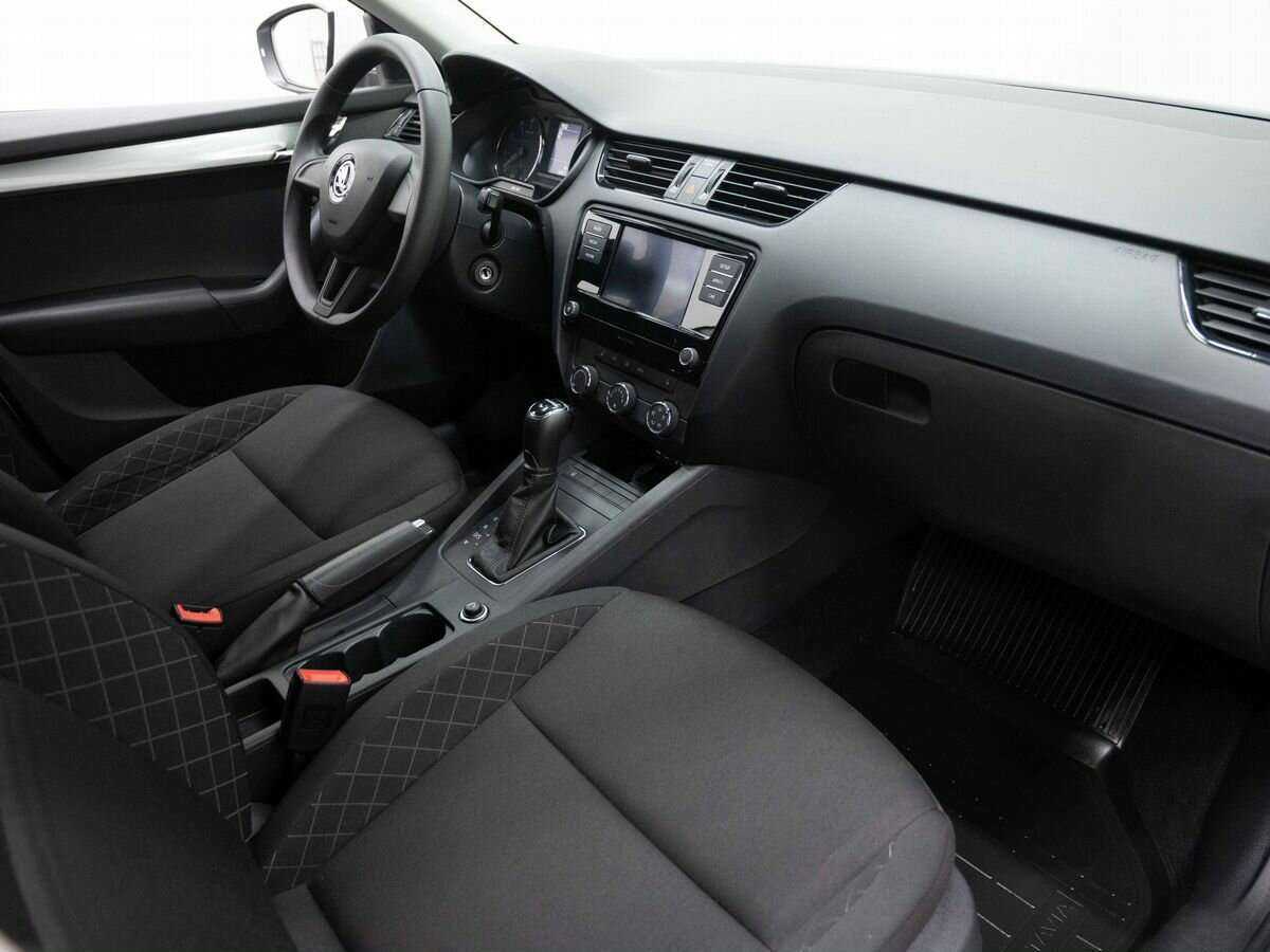 Купить Skoda Octavia с пробегом. Фото: #10