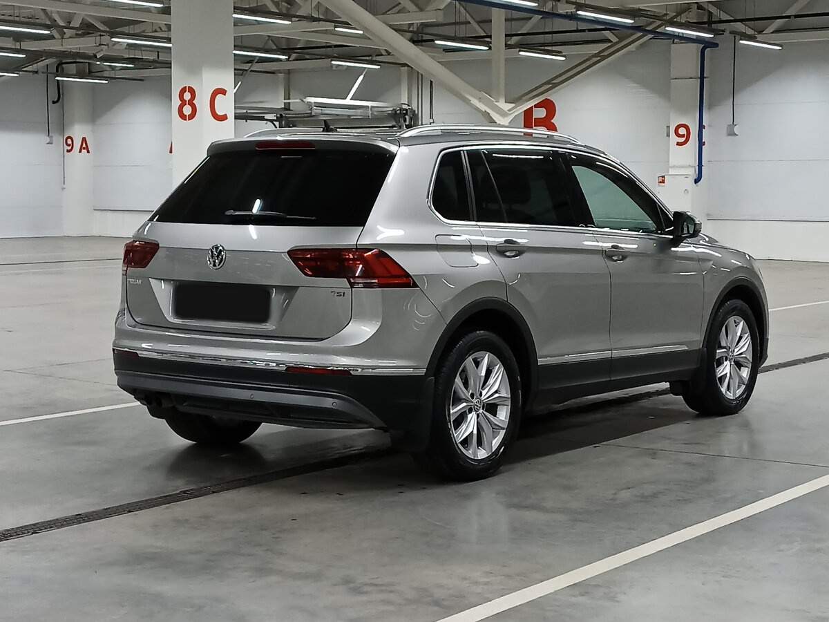 Купить Volkswagen Tiguan с пробегом. Фото: #4