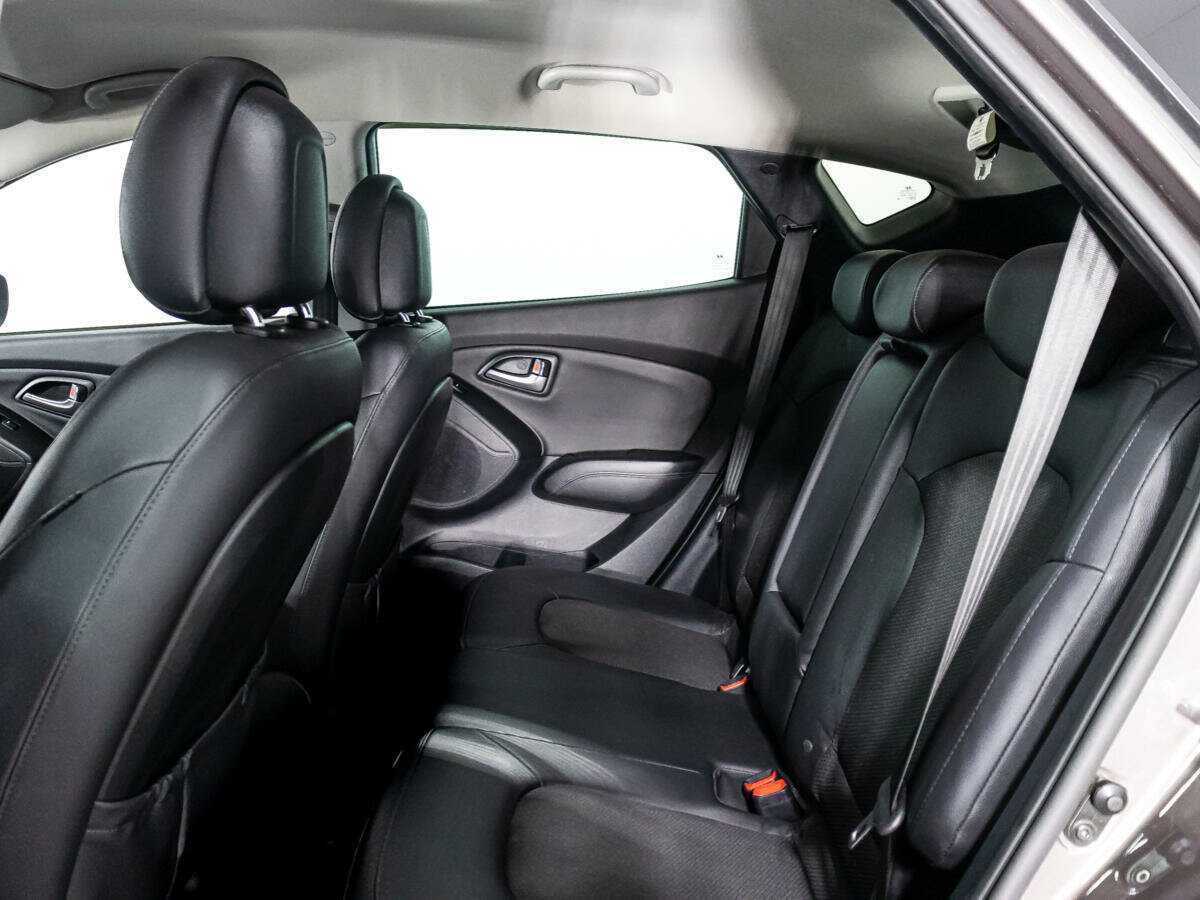 Купить Hyundai ix35 с пробегом. Фото: #9