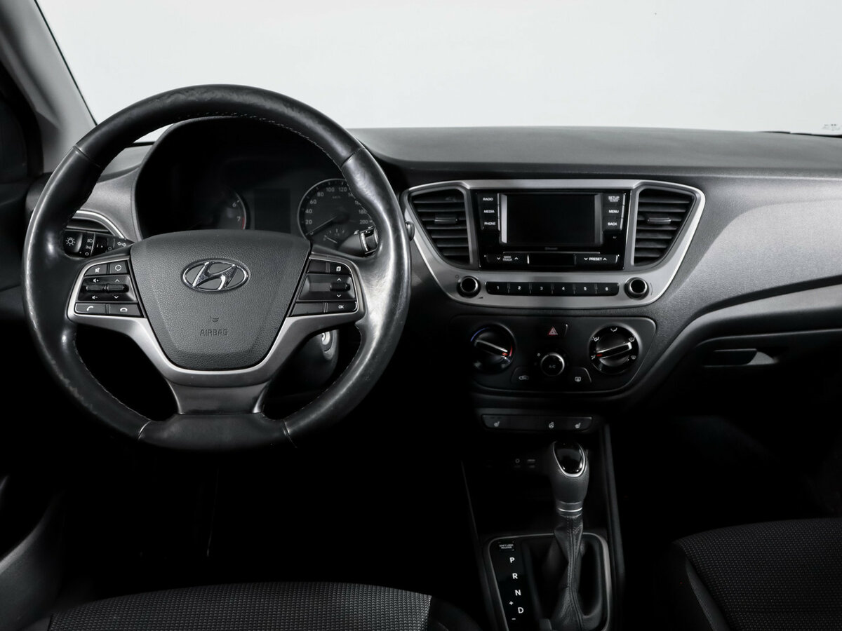 Купить Hyundai Solaris с пробегом. Фото: #9
