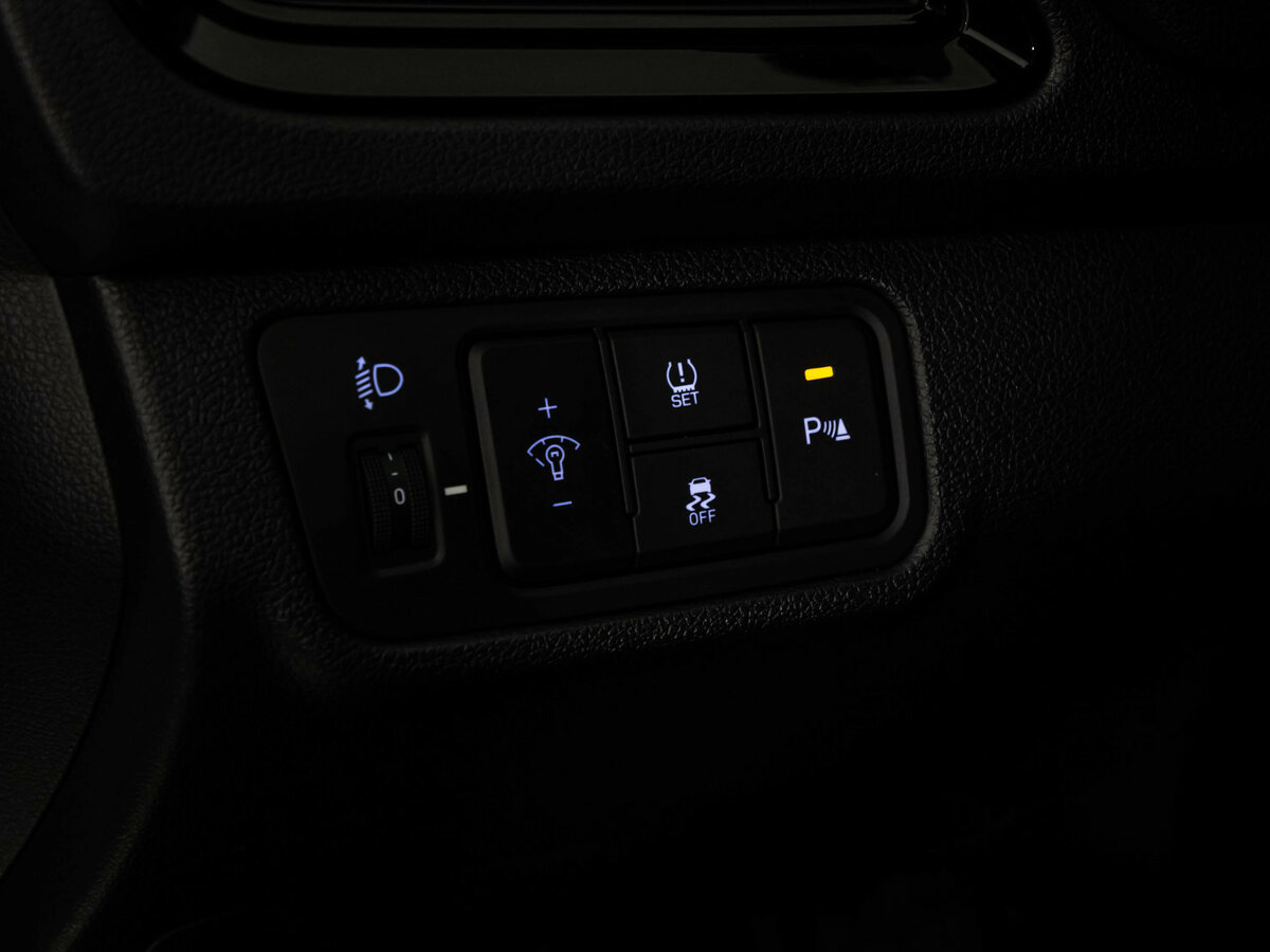 Купить Hyundai Solaris с пробегом. Фото: #12