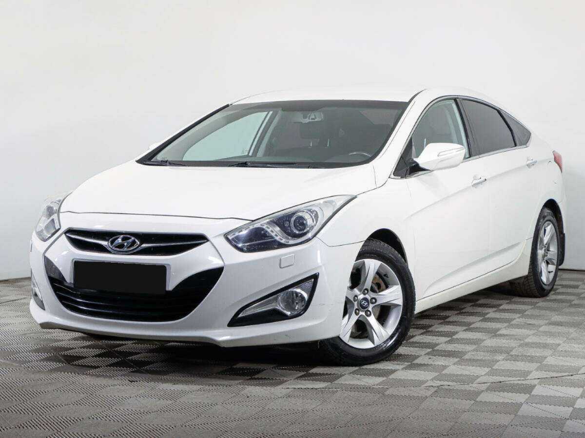 Купить Hyundai i40 с пробегом. Фото: #0