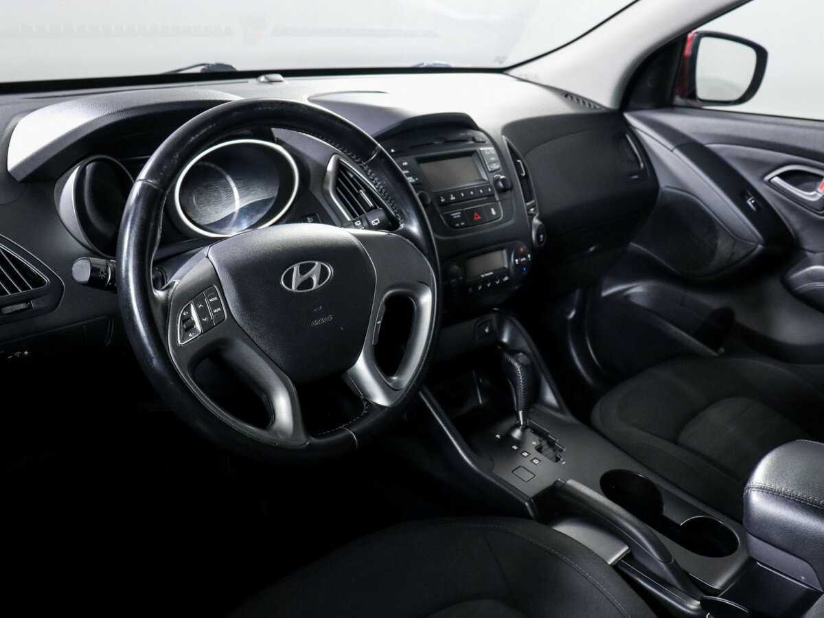 Купить Hyundai ix35 с пробегом. Фото: #13