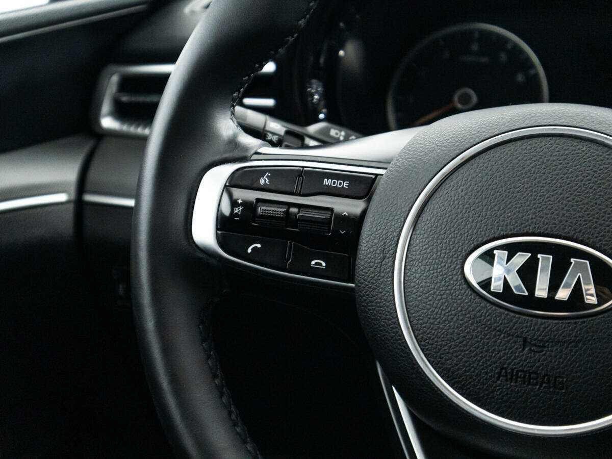 Купить Kia K5 с пробегом. Фото: #19