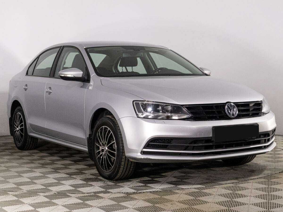Купить Volkswagen Jetta с пробегом. Фото: #2