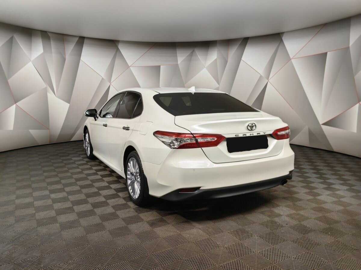 Купить Toyota Camry с пробегом. Фото: #3
