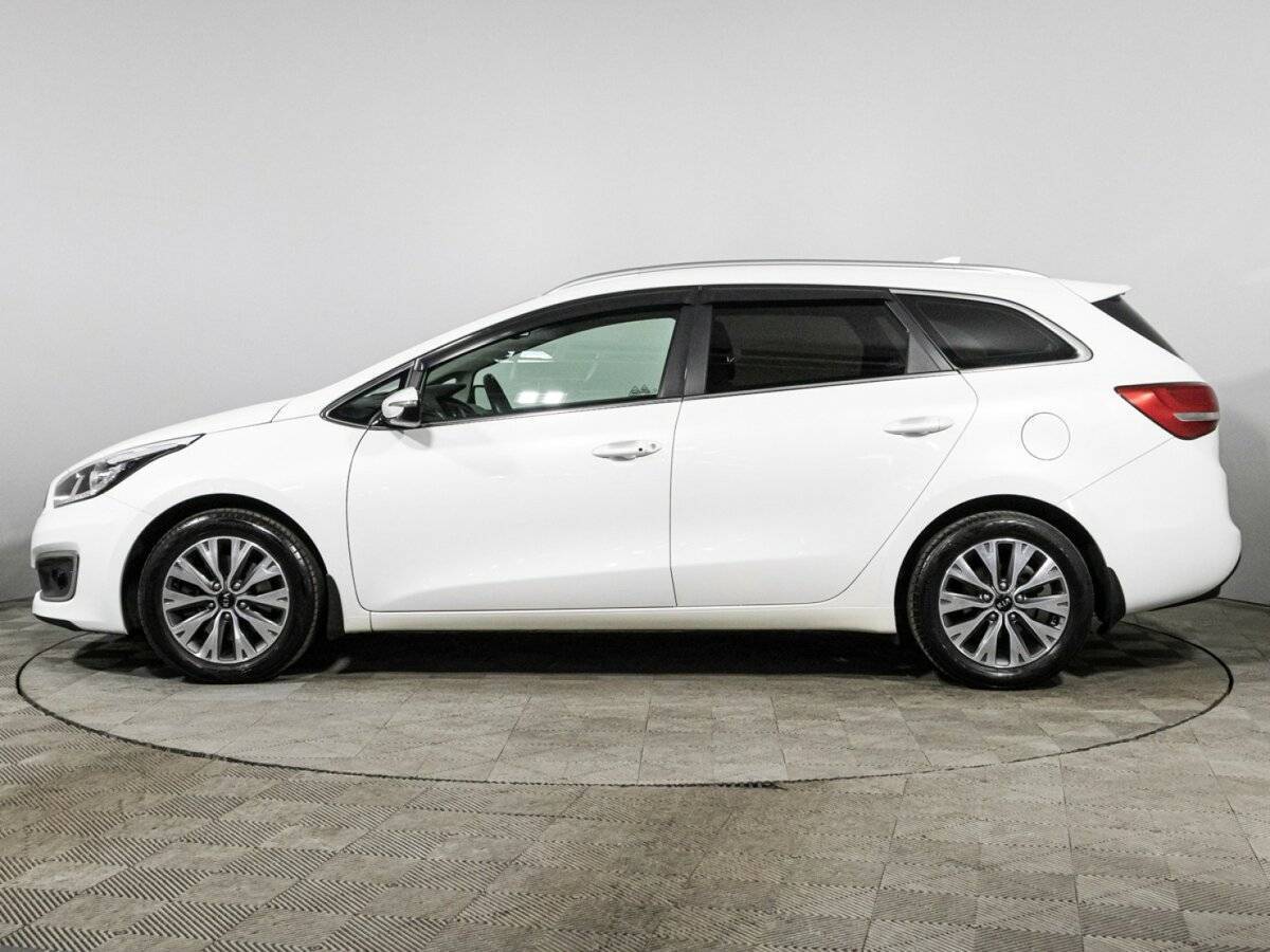 Купить Kia Ceed с пробегом. Фото: #7