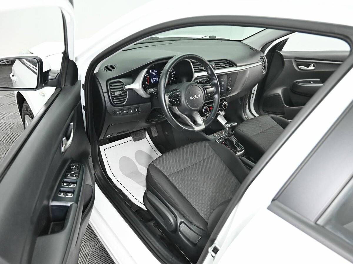 Купить Kia Rio с пробегом. Фото: #7