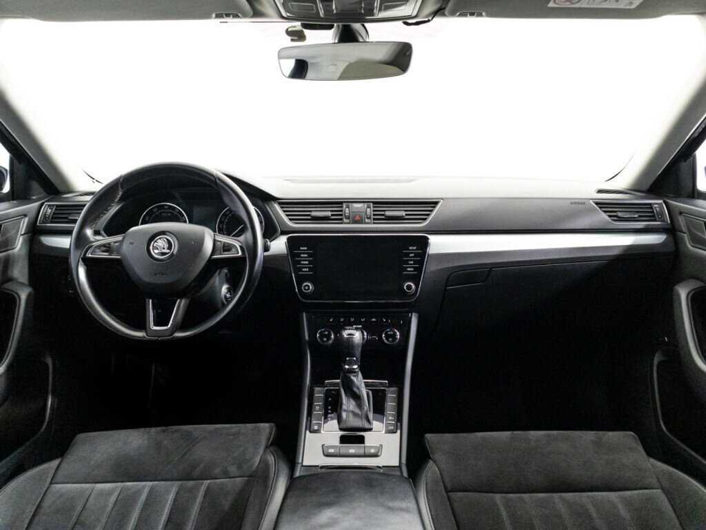 Купить Skoda Superb с пробегом. Фото: #12