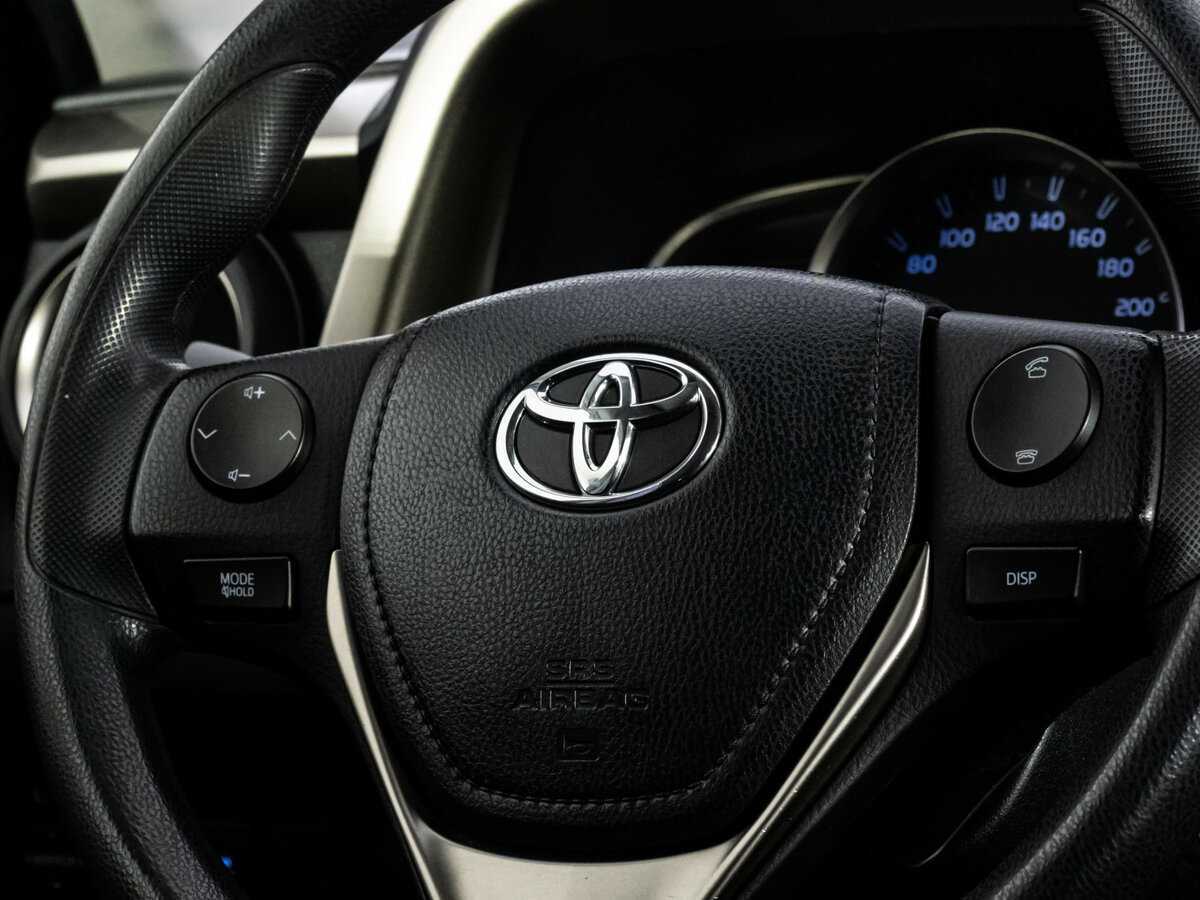 Купить Toyota RAV4 с пробегом. Фото: #10