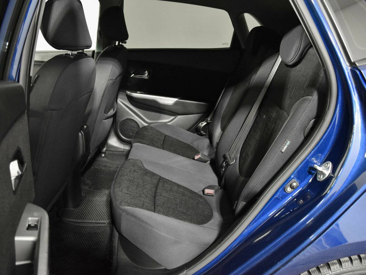 Купить Kia Rio с пробегом. Фото: #10