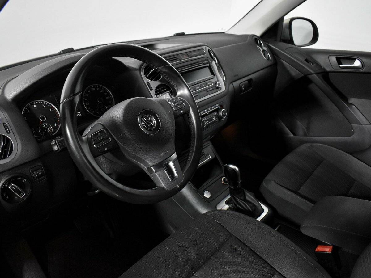 Купить Volkswagen Tiguan с пробегом. Фото: #8