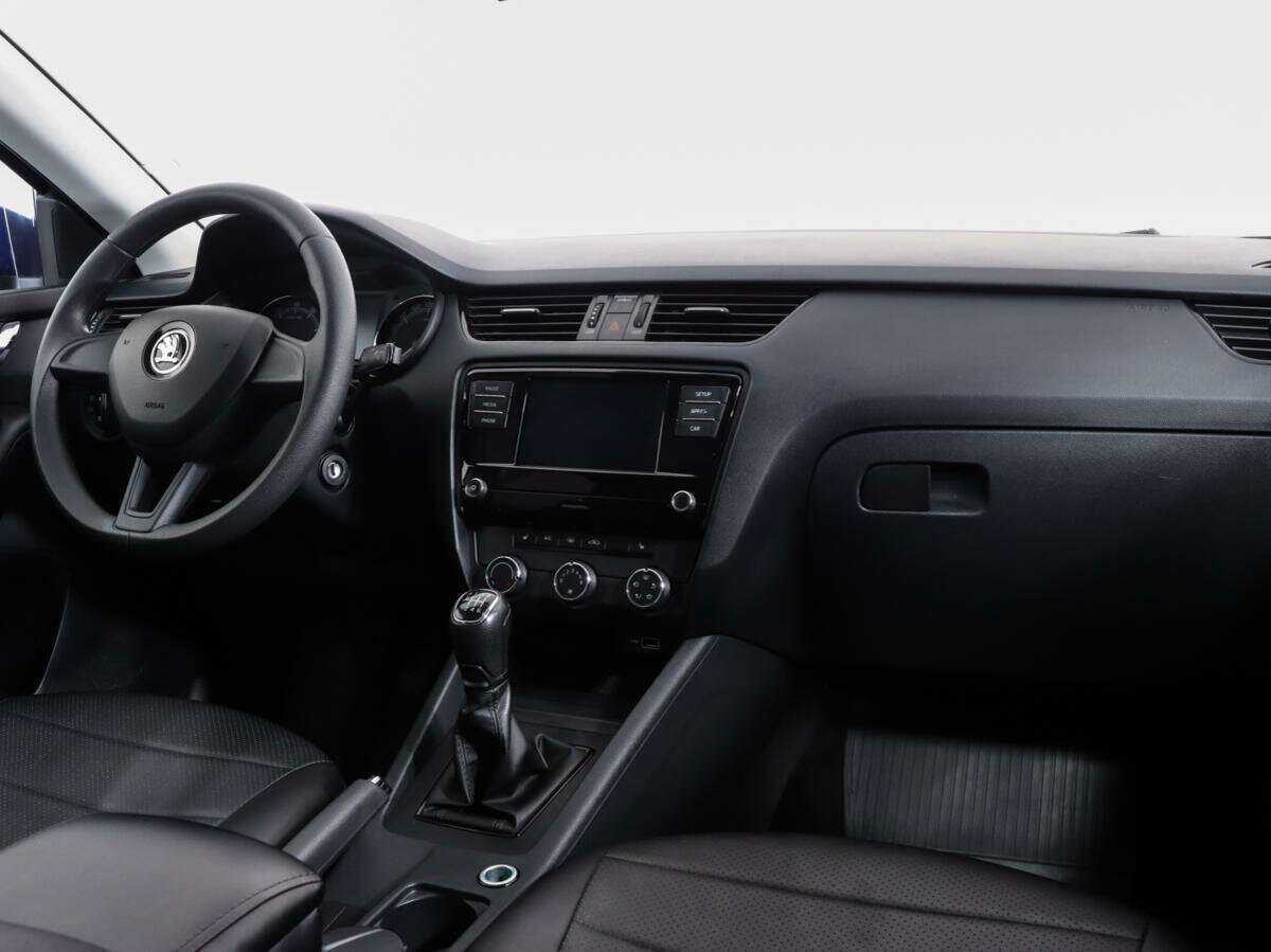 Купить Skoda Octavia с пробегом. Фото: #6