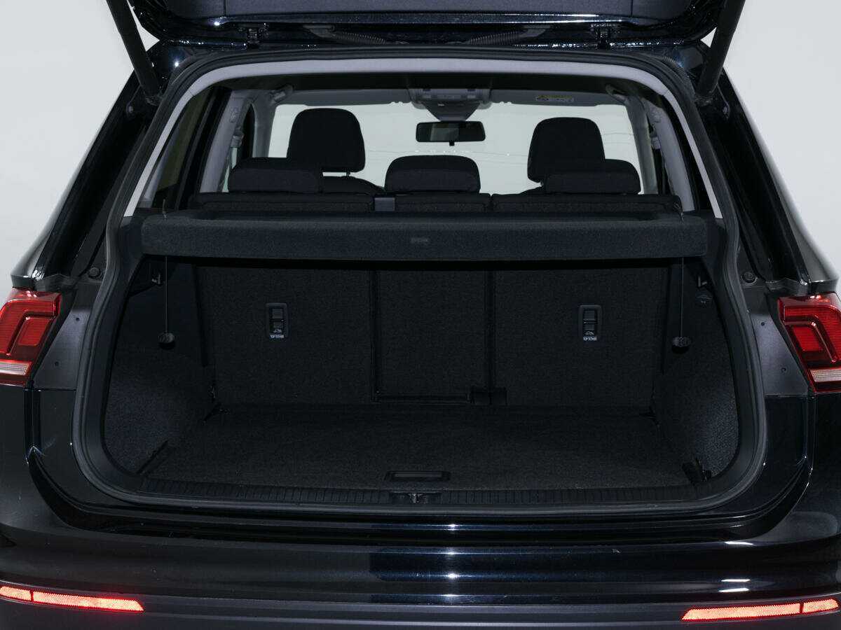 Купить Volkswagen Tiguan с пробегом. Фото: #6