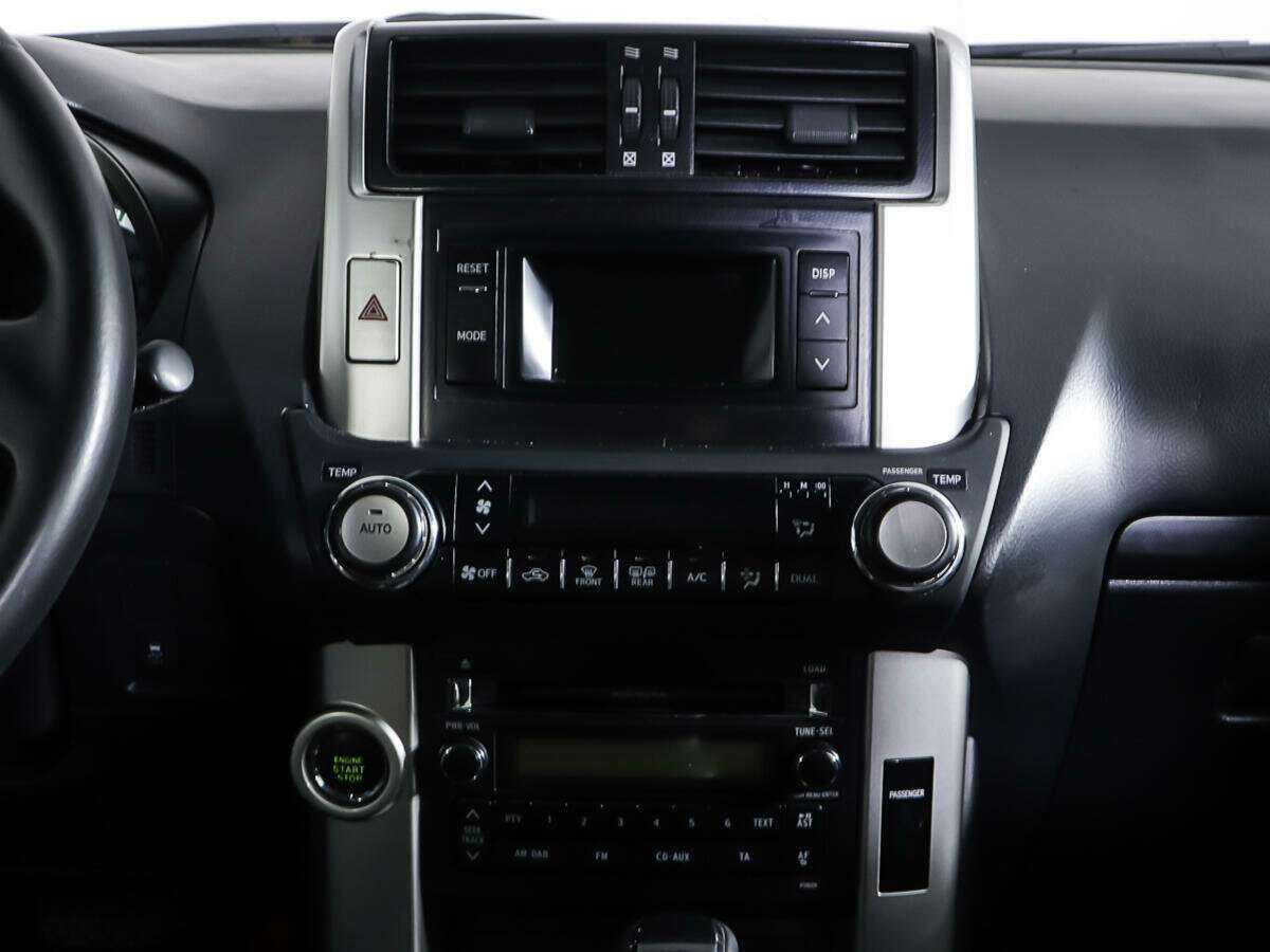 Купить Toyota Land Cruiser Prado с пробегом. Фото: #11
